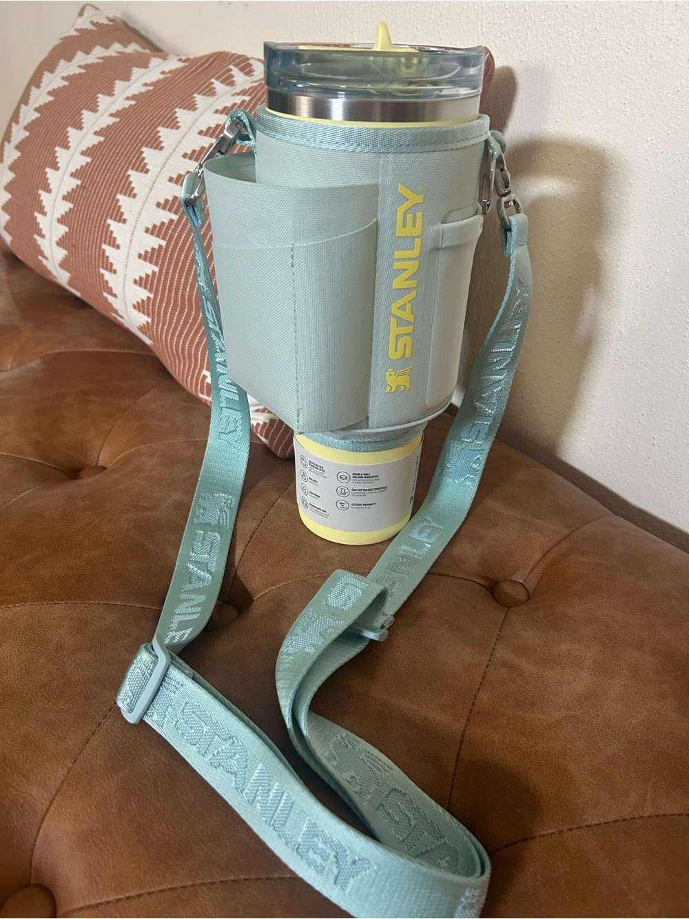 🩵💛 40oz Stanley w/ Quencher Carry-All